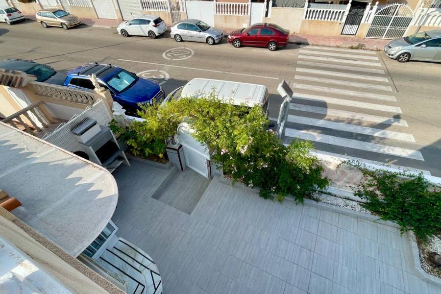 Sale - Terraced house - Los altos - Torrevieja