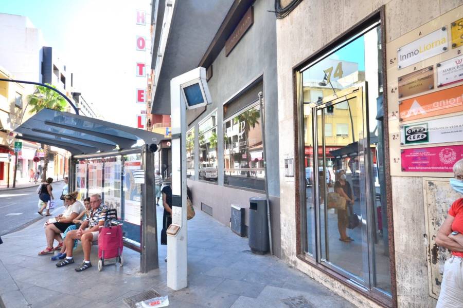 Venta - Local comercial - Centro - Torrevieja