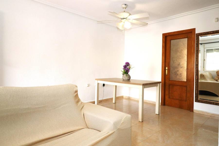 Sale - Terraced house - Aguas nuevas 1 - Torrevieja