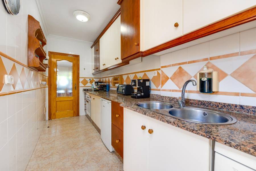 Sale - Terraced house - Aguas nuevas 2 - Torrevieja