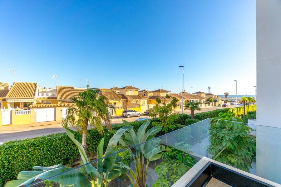 Venta - Apartamento - Los altos - Torrevieja