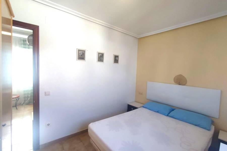 Sale - Bungalow Top Floor - Nueva Torrevieja - Torrevieja