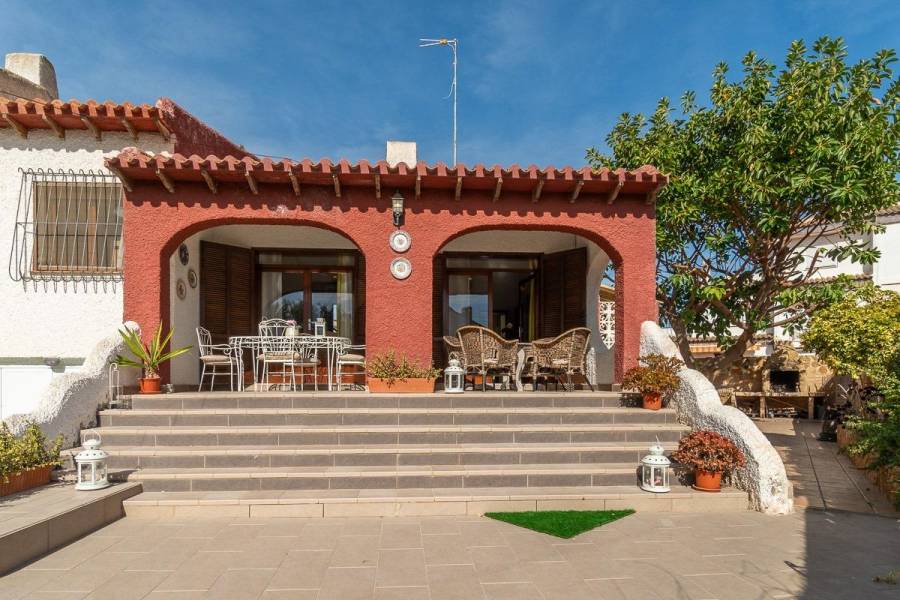 Venta - Chalet - Punta Prima - Orihuela Costa