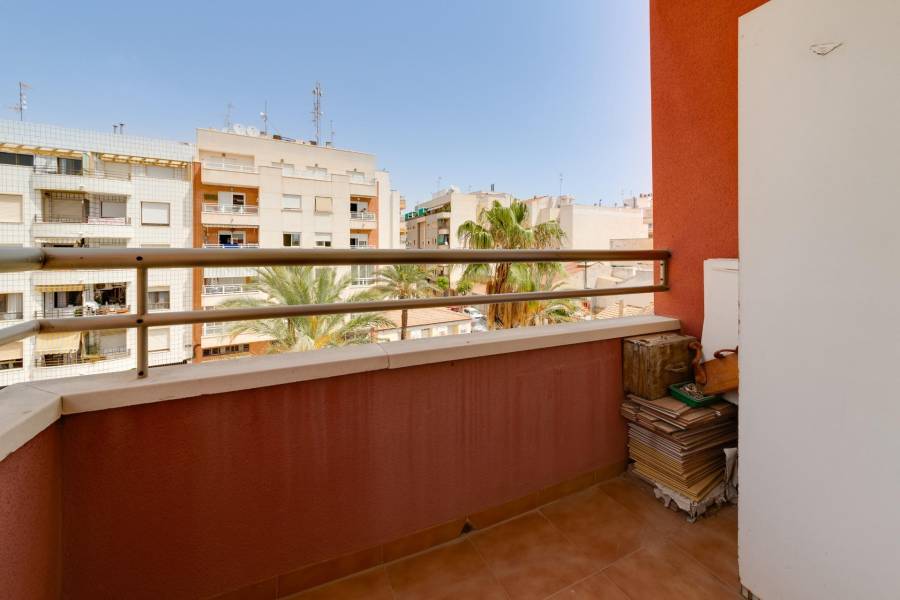 Sale - Apartment - Centro - Torrevieja