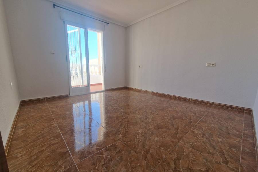 Sale - Terraced house - Estacion de autobuses - Torrevieja