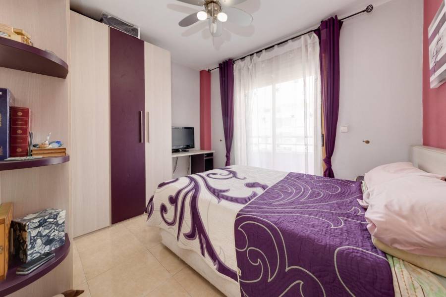 Sale - Apartment - Centro - Torrevieja