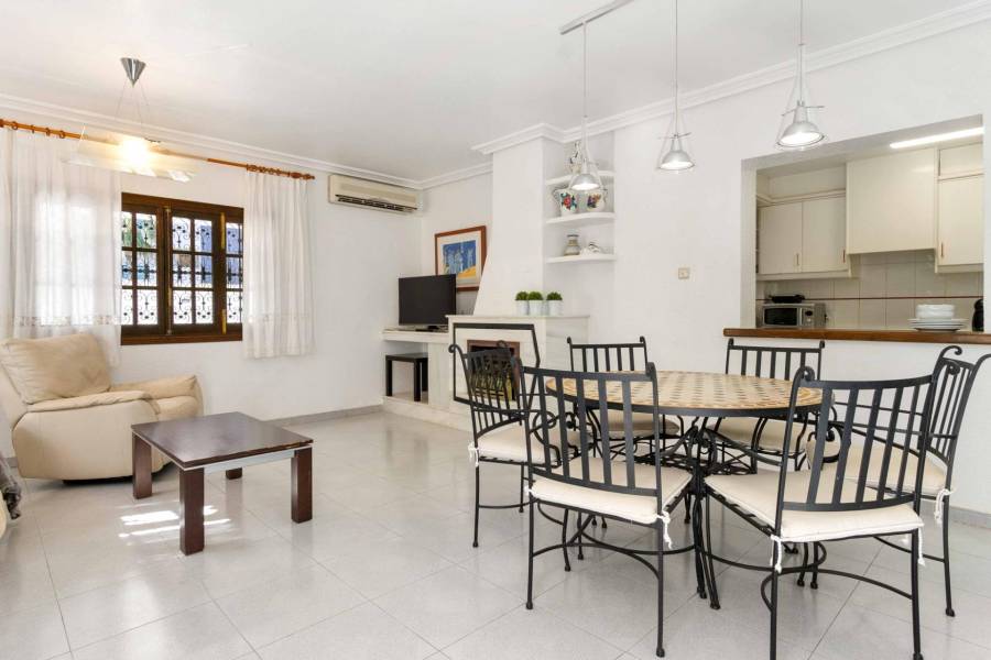 Venta - Chalet - La Zenia - Orihuela Costa