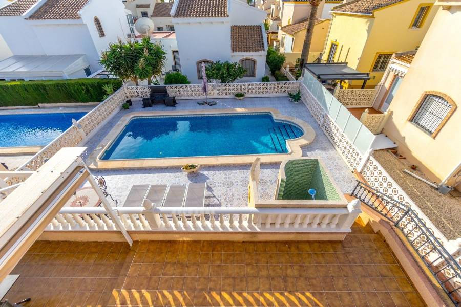 Venta - Chalet - Playa Flamenca - Orihuela Costa