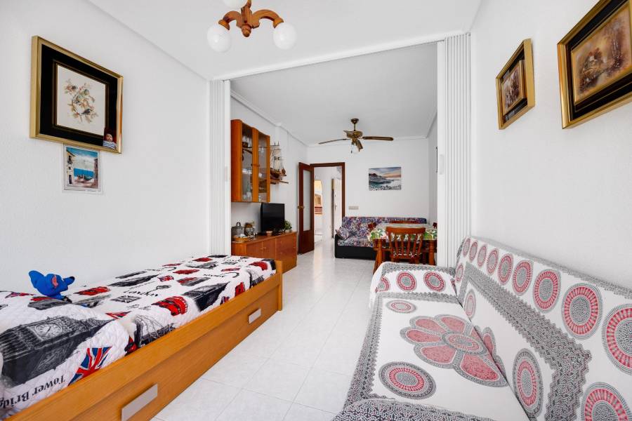 Sale - Apartment - Centro - Torrevieja