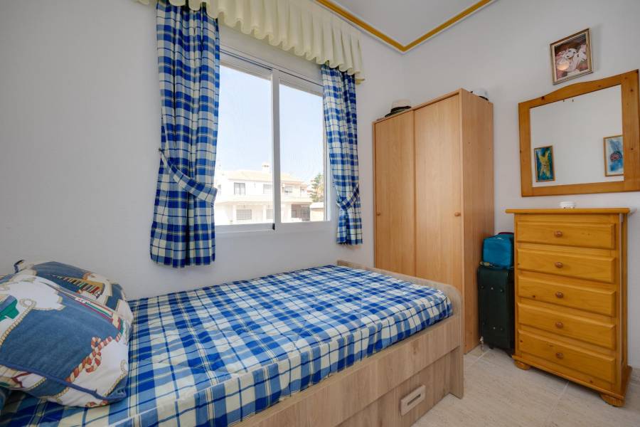 Vente - Bungalow Étage Haut - Aguas nuevas 1 - Torrevieja