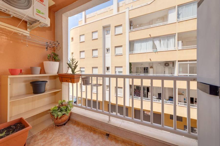 Venta - Apartamento - Estacion de autobuses - Torrevieja