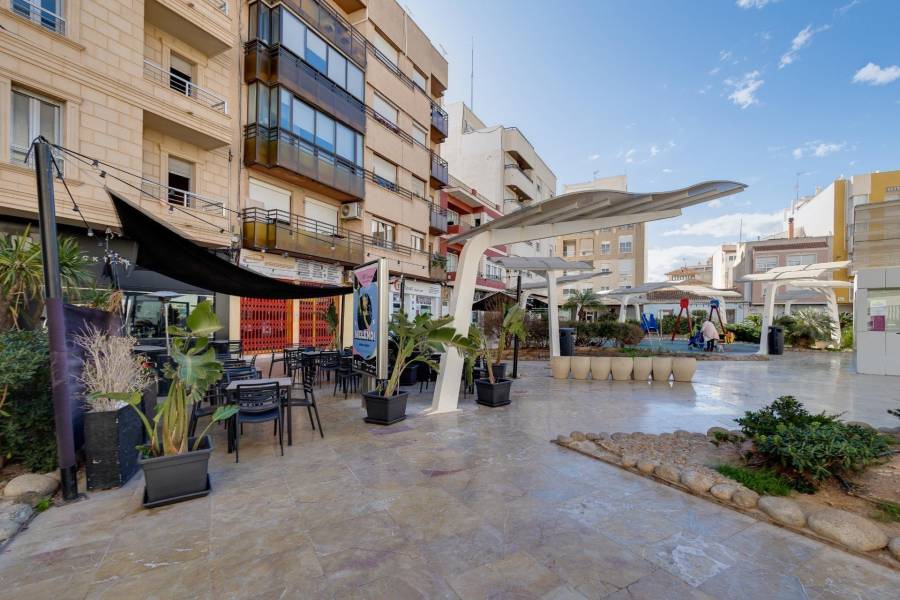 Sale - Apartment - Playa de los locos - Torrevieja