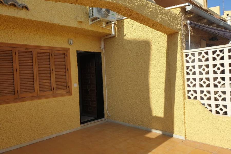 Vente - Maison mitoyenne - Rosaleda-los frutales - Torrevieja