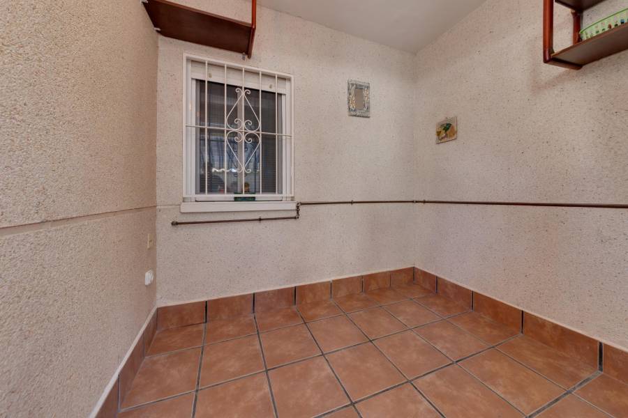 Vente - Maison mitoyenne - Aguas nuevas 2 - Torrevieja