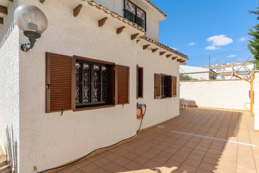 Sale - Single family house - La Zenia - Orihuela Costa