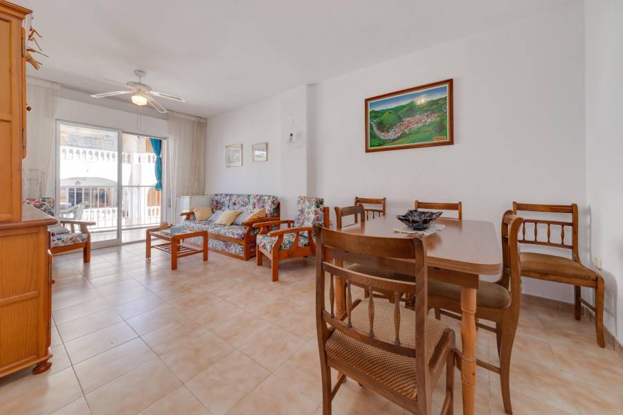 Sale - Apartment - Playa de los locos - Torrevieja