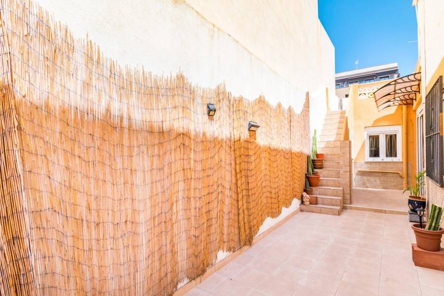 Sale - House - Centro - Torrevieja