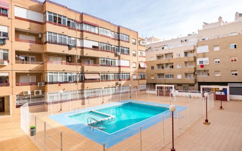 Apartamento - Sale - El molino - Torrevieja