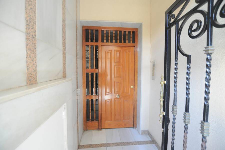 Sale - Flat - Centro - Torrevieja