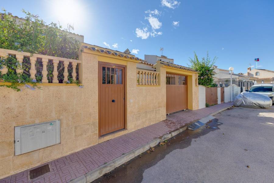 Vente - Maison mitoyenne - Aguas nuevas 2 - Torrevieja