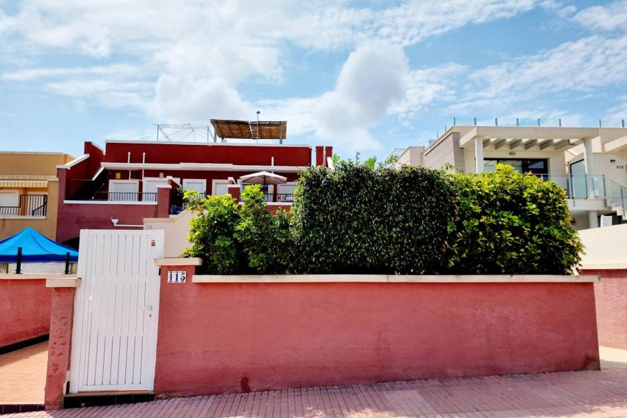 Vente - Bungalow Étage Bas - Los Altos - Orihuela Costa