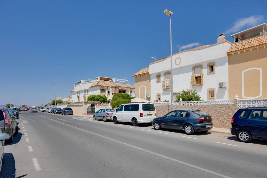 Venta - Bungalow Planta Alta - Centro - Torrevieja