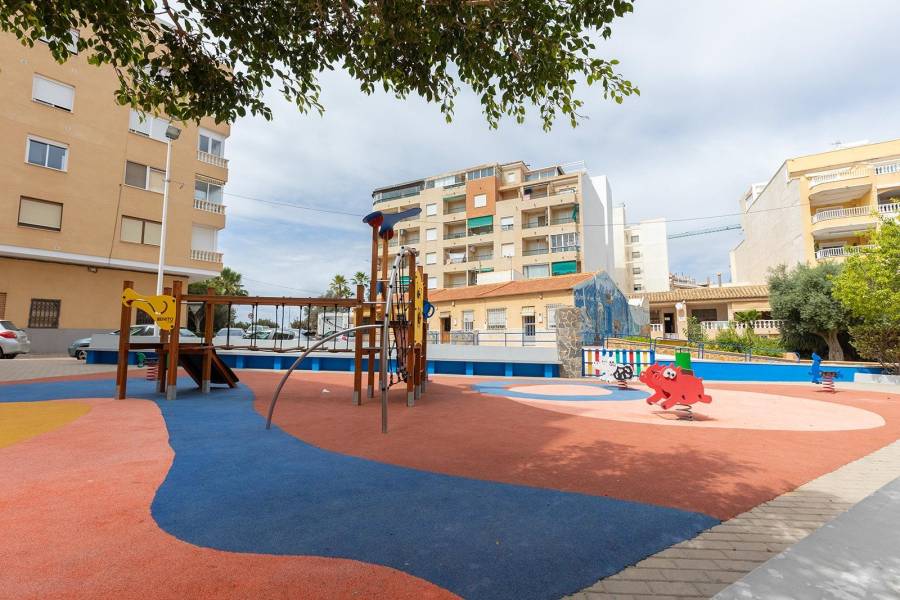 Venta - Apartamento - La Mata - Torrevieja