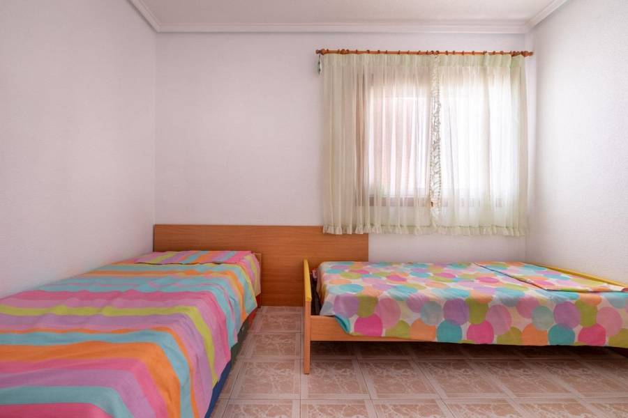 Venta - Apartamento - La Mata - Torrevieja