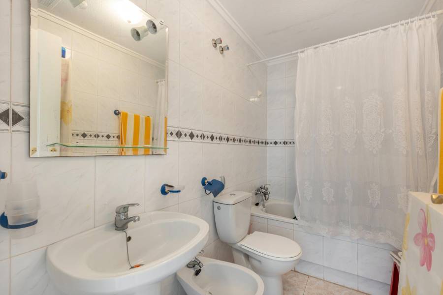 Sale - Ground floor apartment - Torreblanca - Torrevieja