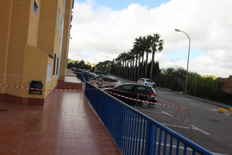 Sale - Apartment - Altos de Campoamor - Orihuela Costa
