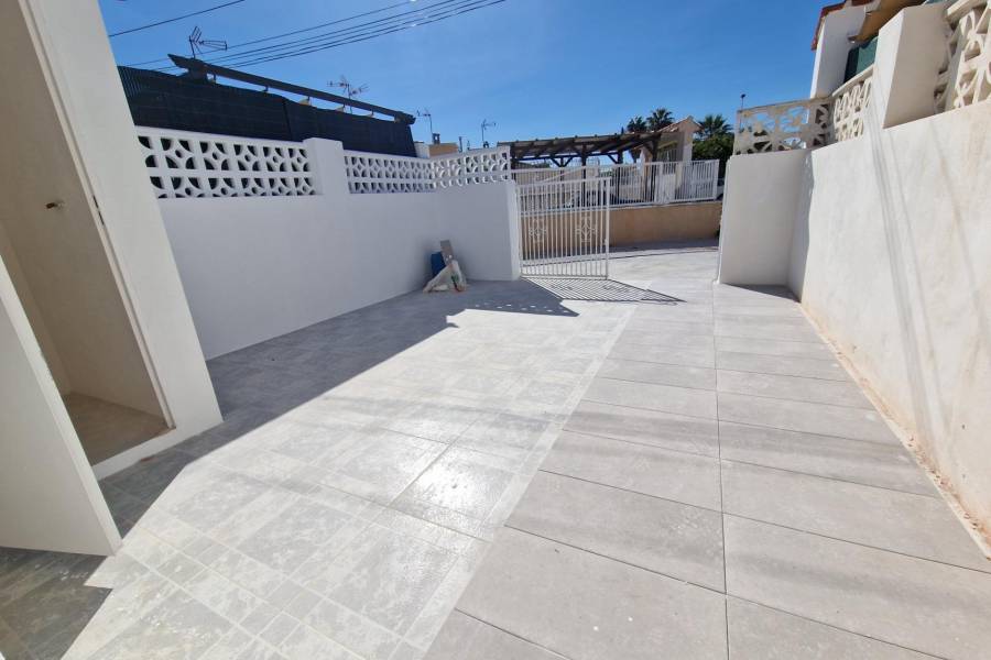 Sale - Terraced house - Torretas - Torrevieja