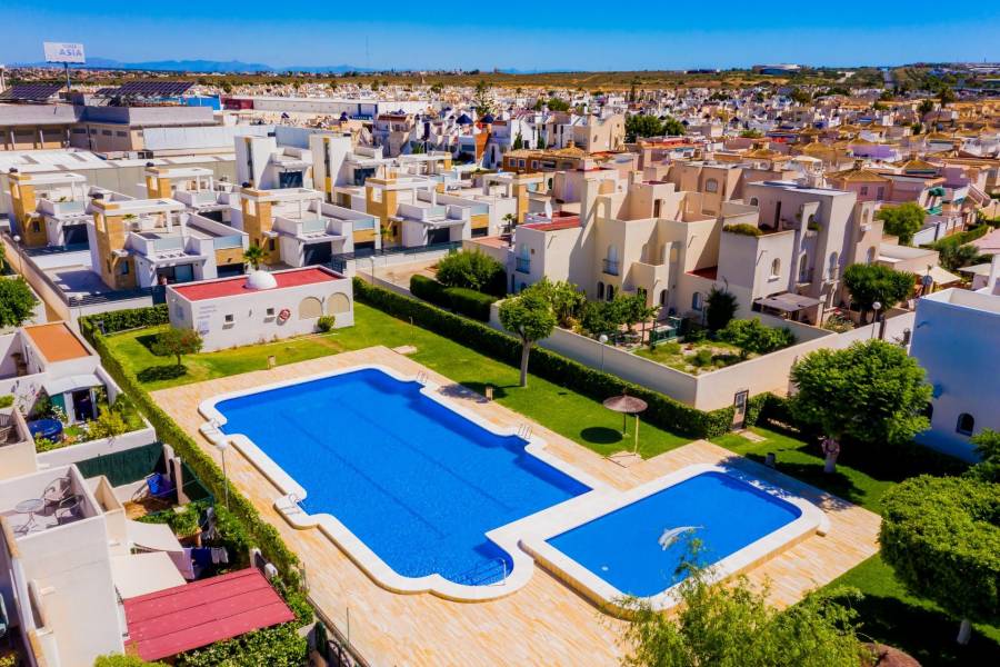 Sale - Bungalow - Doña ines - Torrevieja