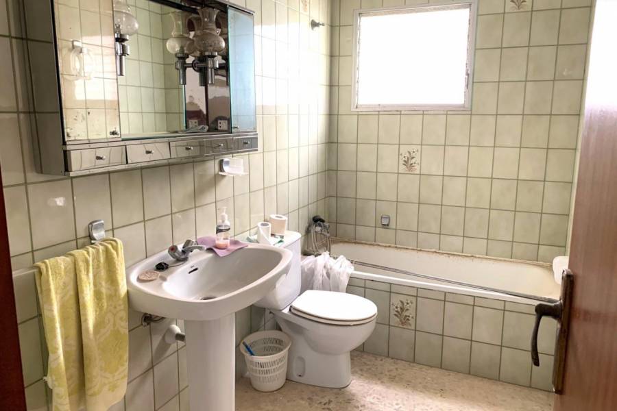 Sale - Village house - Centro - Torrevieja