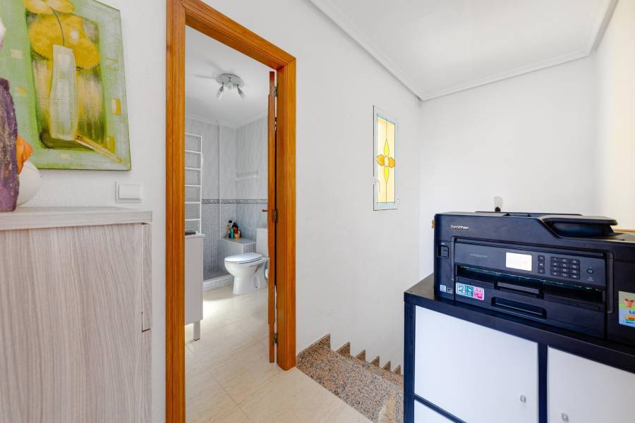 Venta - Chalet - Aguas nuevas 1 - Torrevieja