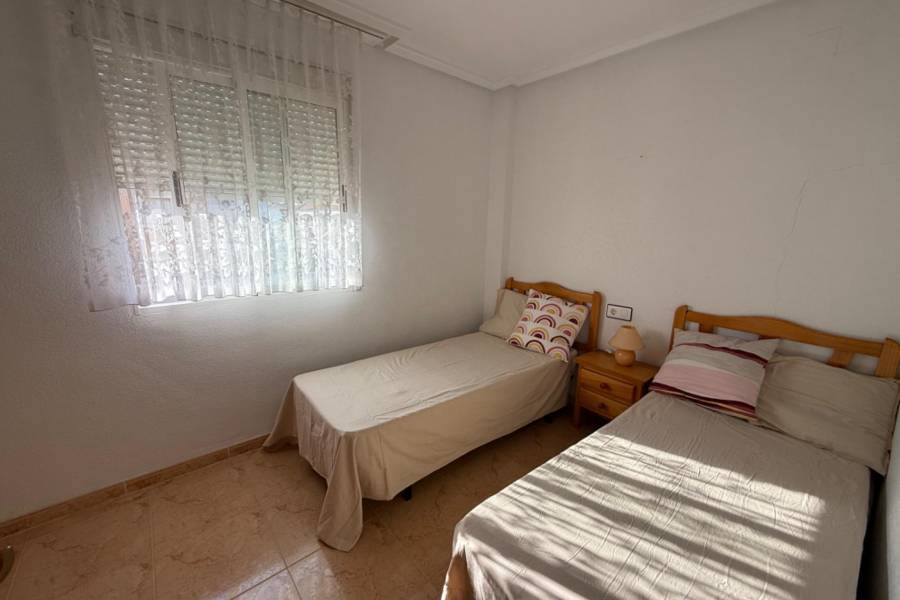 Sale - Terraced house - La Siesta - El Salado - Torreta - Torrevieja