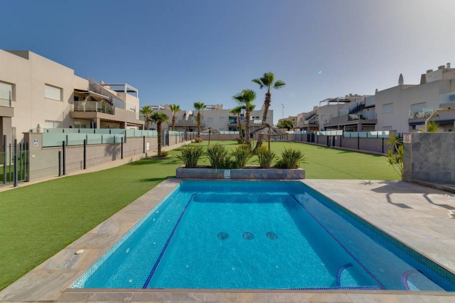 Sale - Bungalow - Sector 25 - Torrevieja