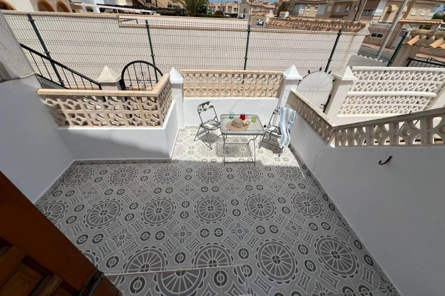 Sale - Bungalow Étage Bas - Torreblanca - Torrevieja