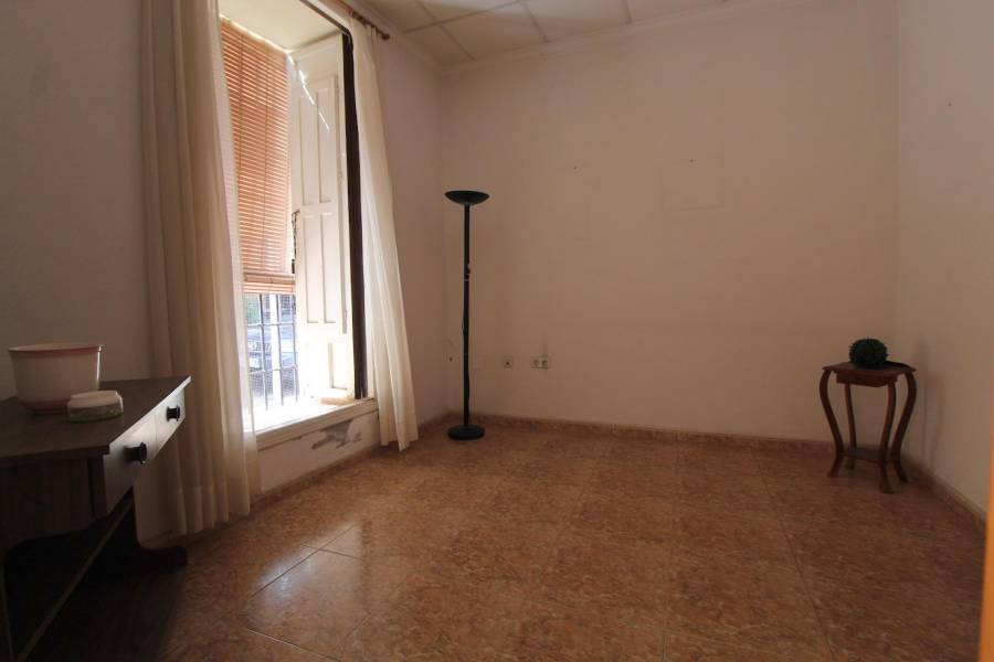 Venta - Casa - Centro - Torrevieja