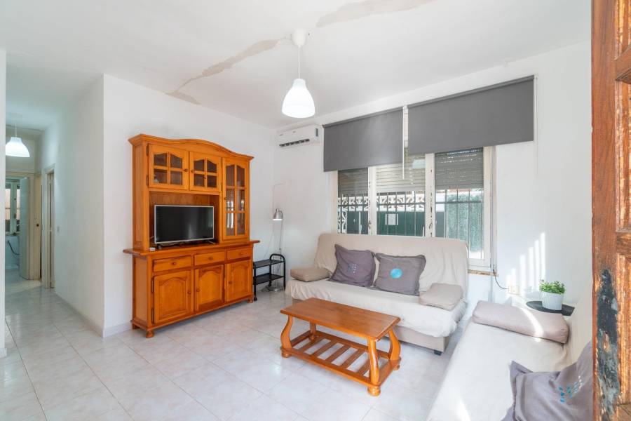 Venta - Casa - Aguas nuevas 1 - Torrevieja