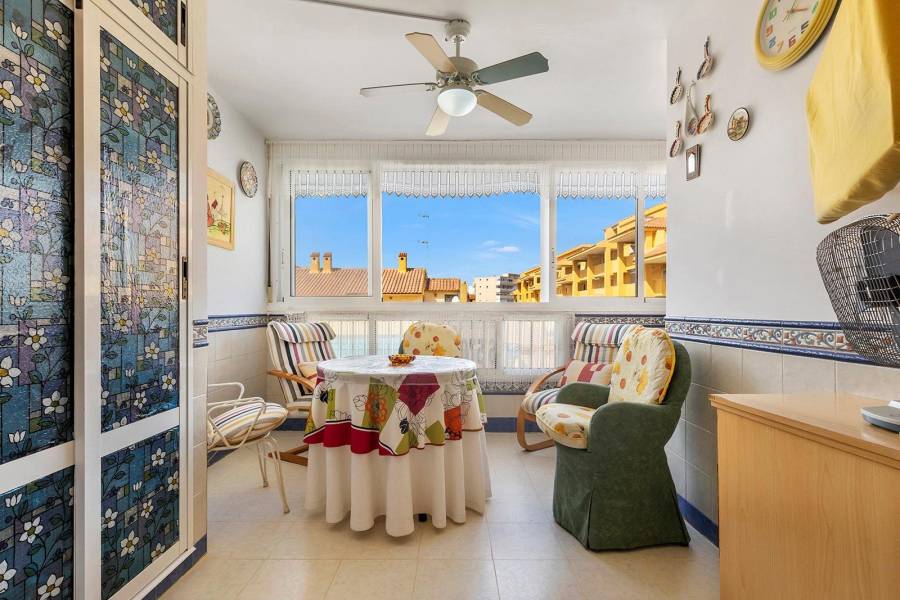 Venta - Apartamento - La Mata - Torrevieja