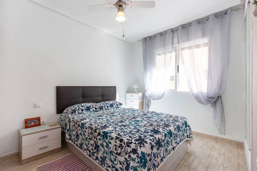 Venta - Apartamento - Estacion de autobuses - Torrevieja