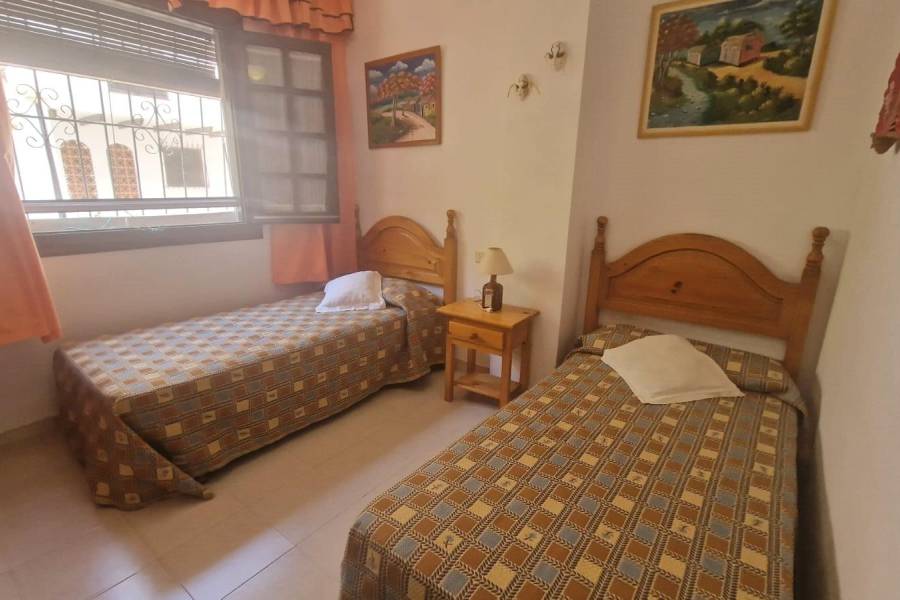 Sale - Ground floor apartment - La veleta - Torrevieja