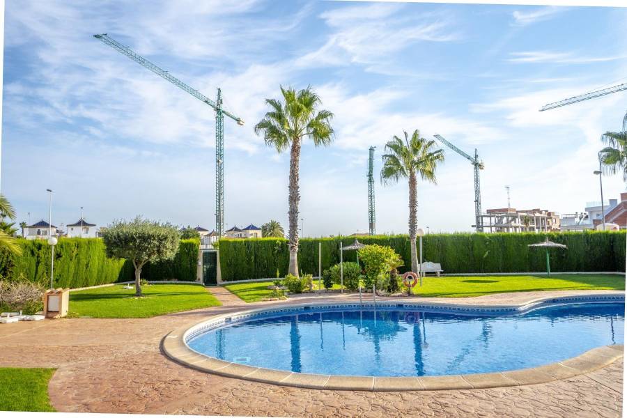 Venta - Ático - Urbanización Perla del Mar - Orihuela