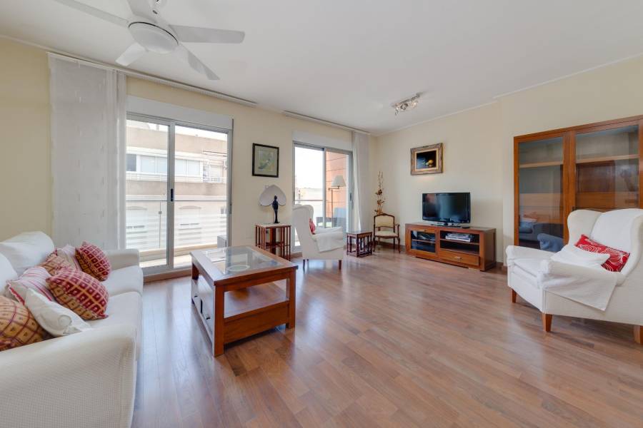 Sale - Flat - Centro - Torrevieja