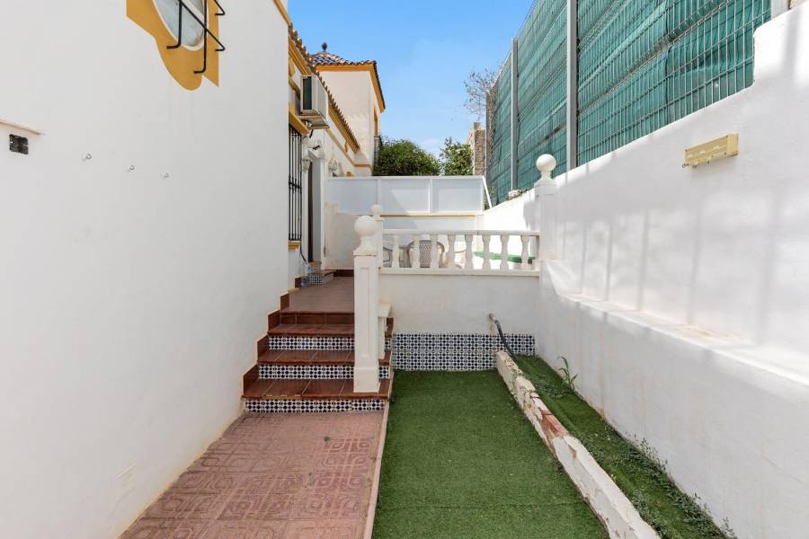 Sale - Terraced house - Los altos - Torrevieja