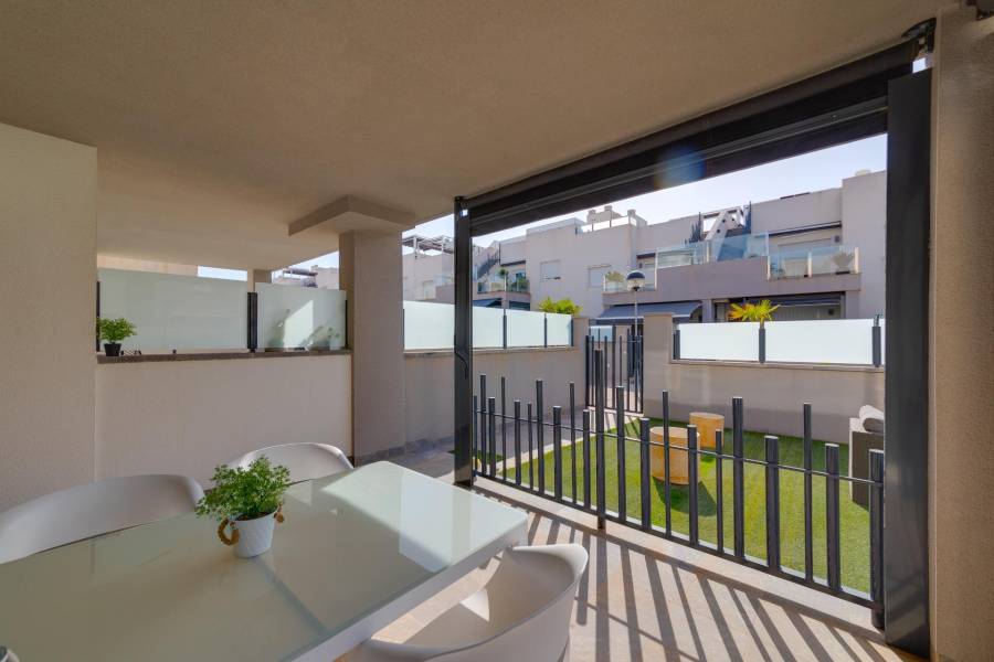 Sale - Bungalow - Sector 25 - Torrevieja