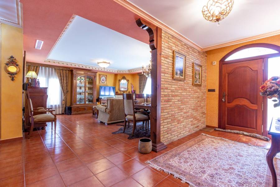 Sale - House - El Escorratel - Orihuela