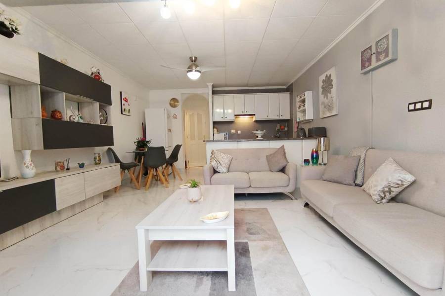 Sale - Bungalow - La Siesta - El Salado - Torreta - Torrevieja