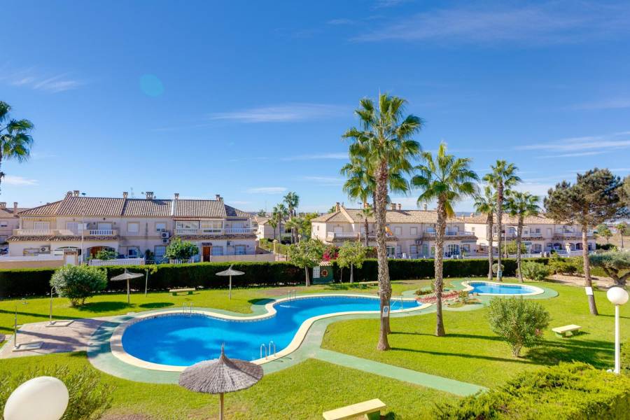 Vente - Bungalow Étage Haut - Aguas nuevas 2 - Torrevieja