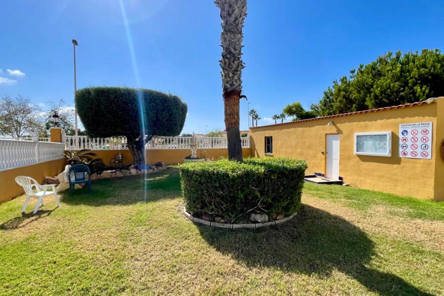 Vente - Maison mitoyenne - Lomas de Cabo Roig - Orihuela Costa